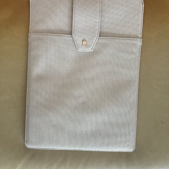 Lindsay Albanese Laptop Sleeve - Limited Edition Daily Laptop Clutch - Picture 3 of 3